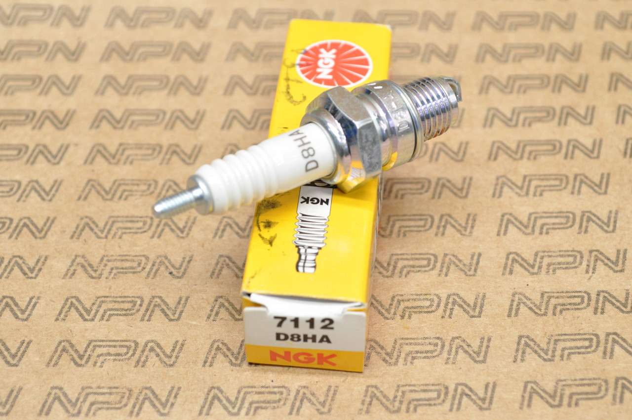 NOS Honda ATC90 CA95 CB72 CB77 CL77 CL90 CT90 S90 SL90 Spark Plug D8HA 98066-58717