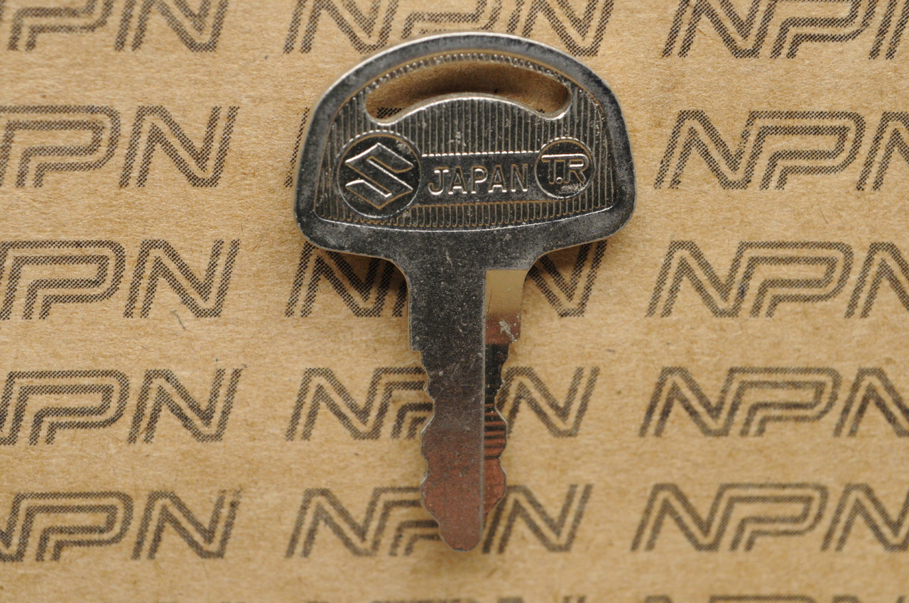 NOS Suzuki Motorcycle Ignition Lock Double Groove Key # 437