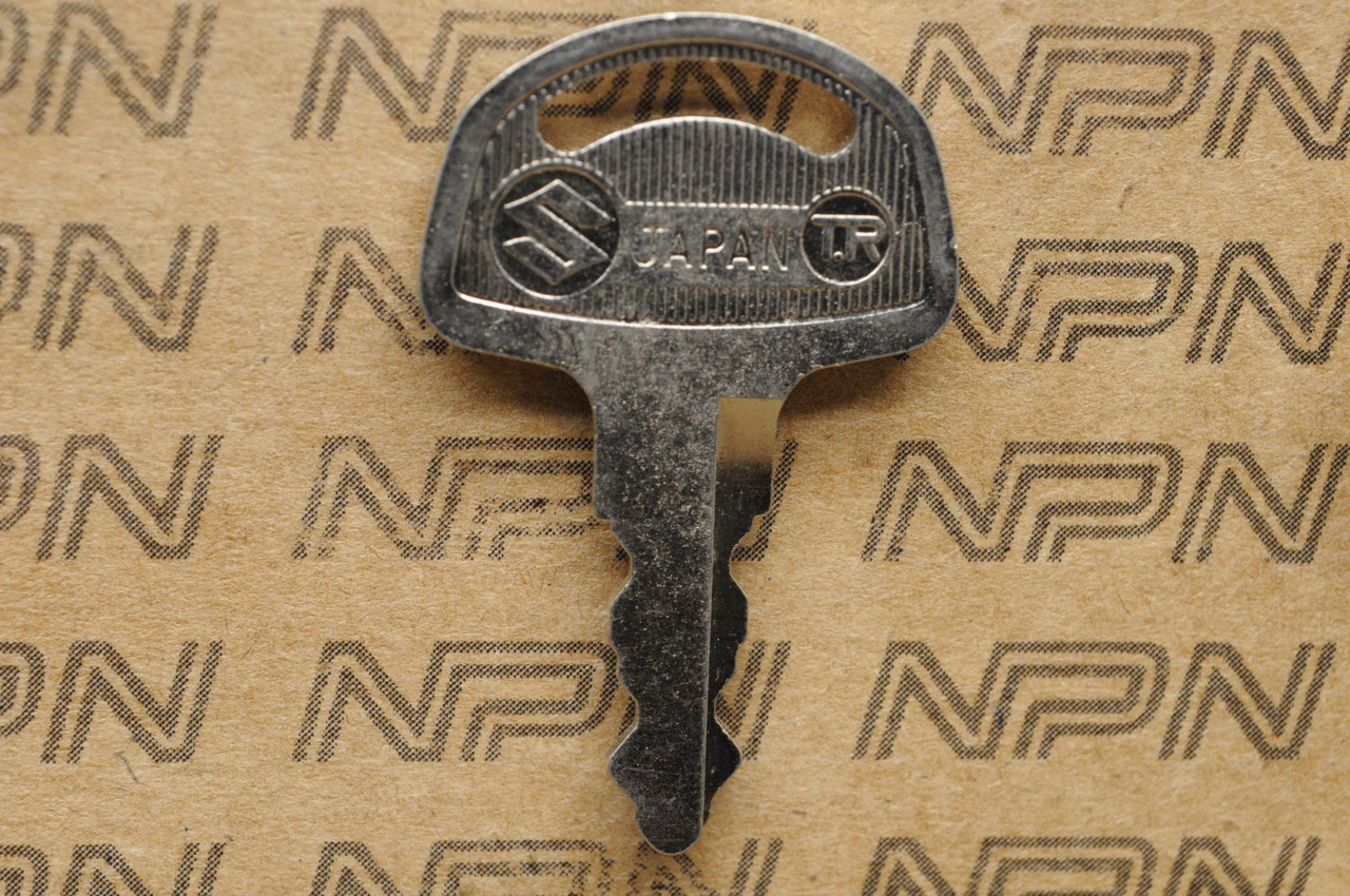 NOS Suzuki Motorcycle Ignition Lock Double Groove Key # 412