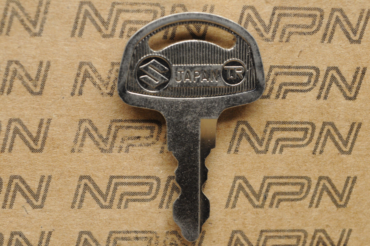NOS Suzuki Motorcycle Ignition Lock Double Groove Key # 419