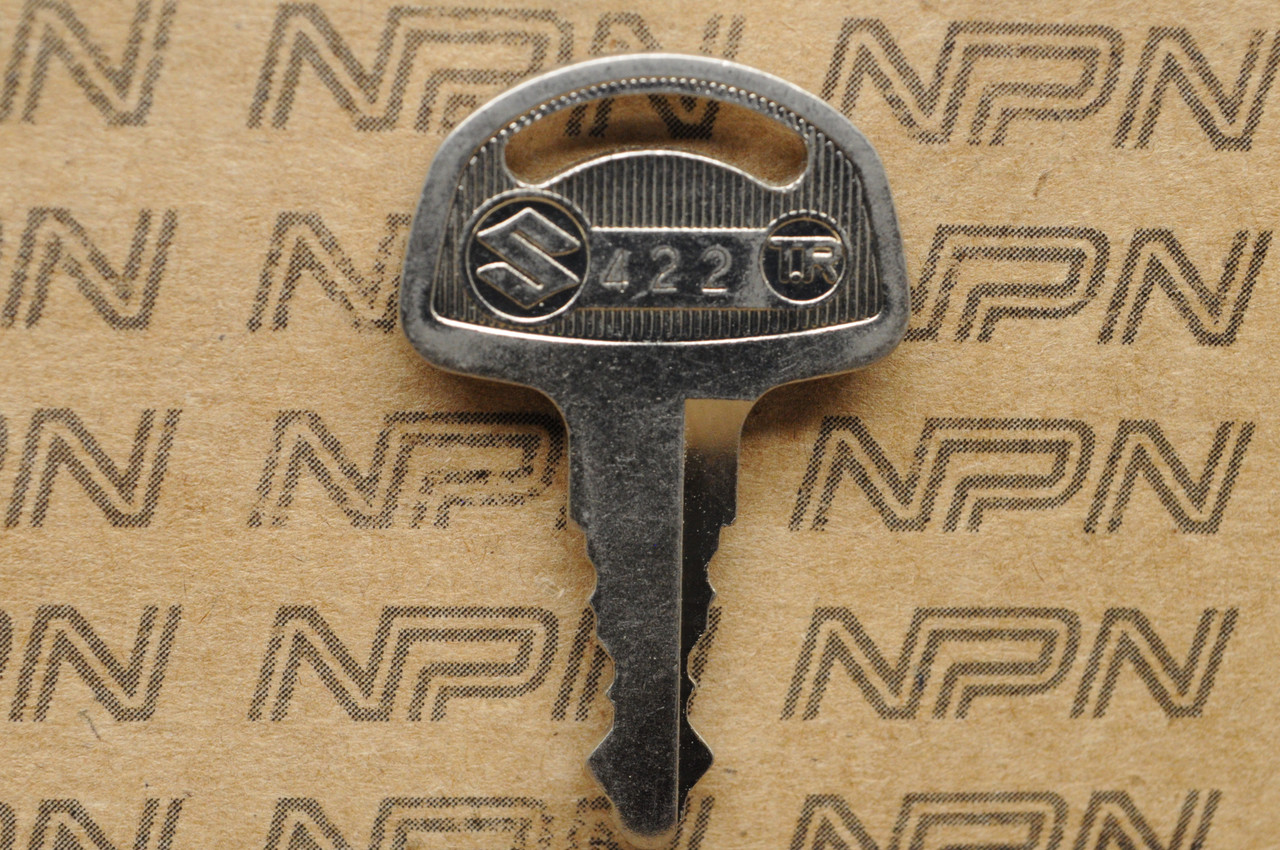 NOS Suzuki Motorcycle Ignition Lock Double Groove Key # 422