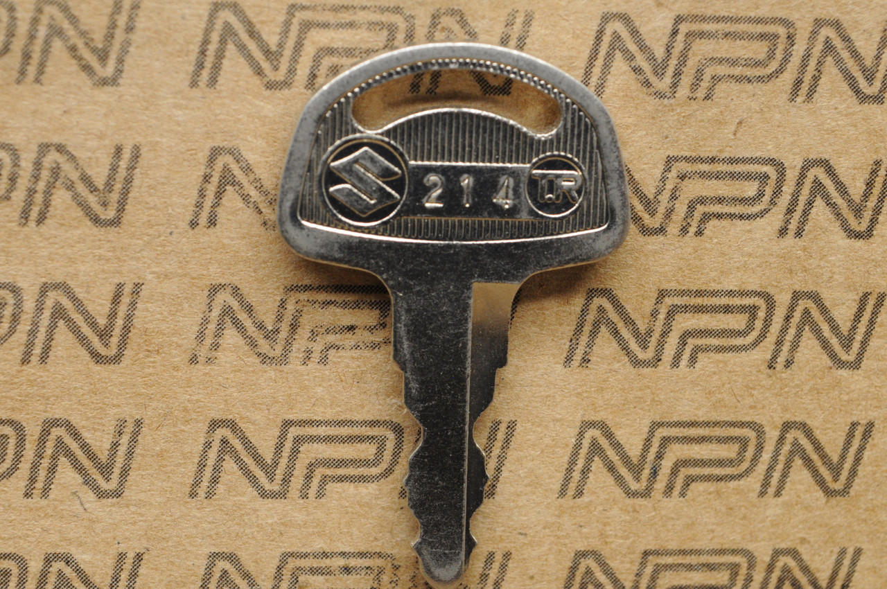 NOS Suzuki Motorcycle Ignition Lock Double Groove Key # 214
