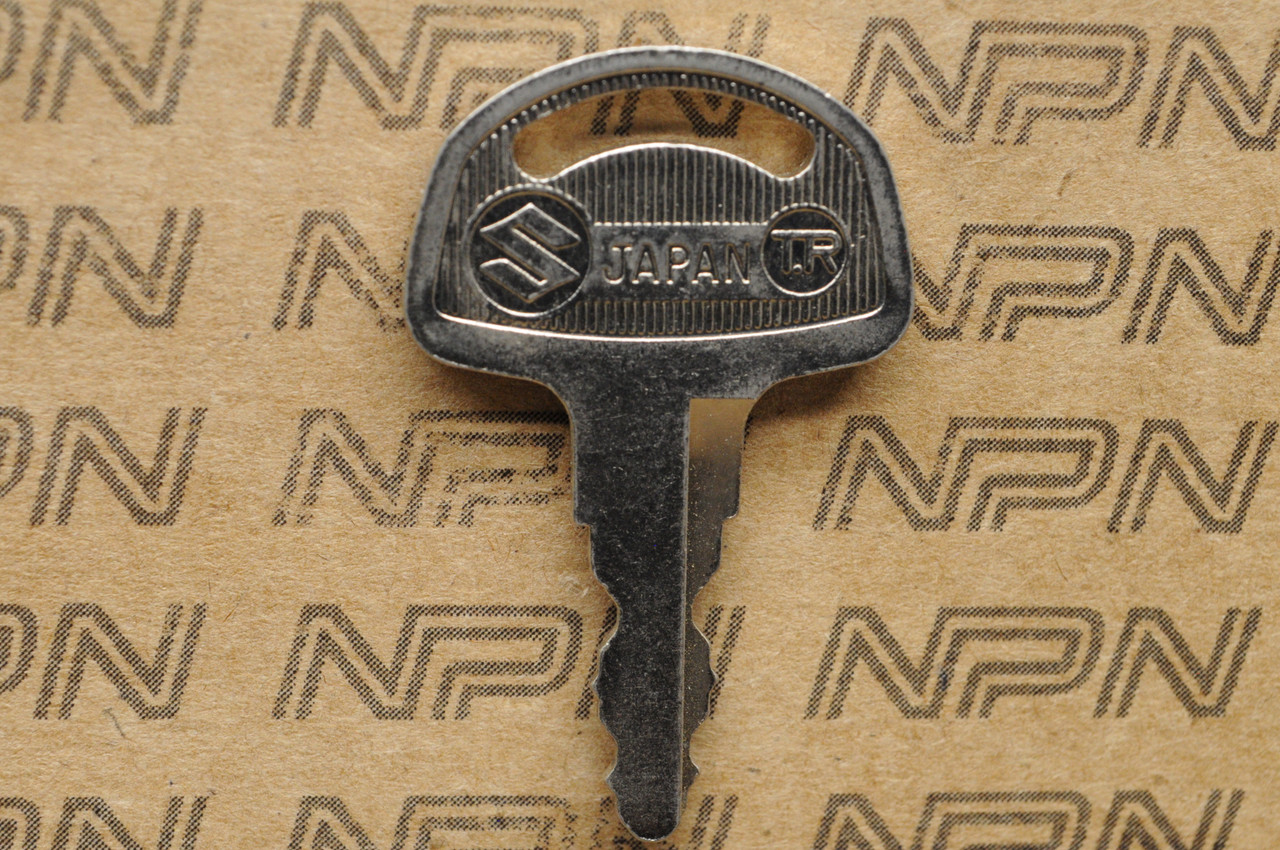 NOS Suzuki Motorcycle Ignition Lock Double Groove Key # 214
