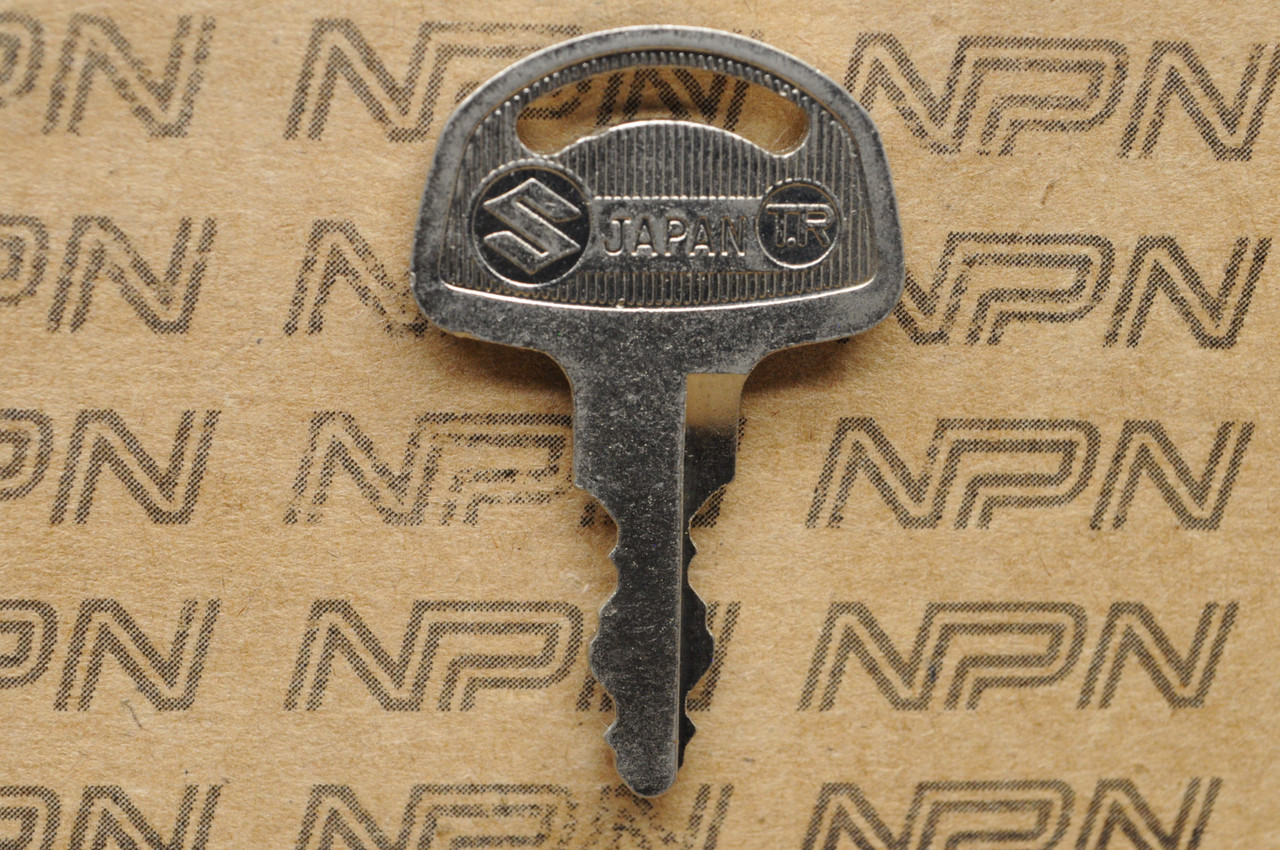 NOS Suzuki Motorcycle Ignition Lock Double Groove Key # 225