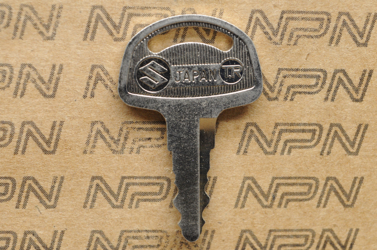 NOS Suzuki Motorcycle Ignition Lock Double Groove Key # 230
