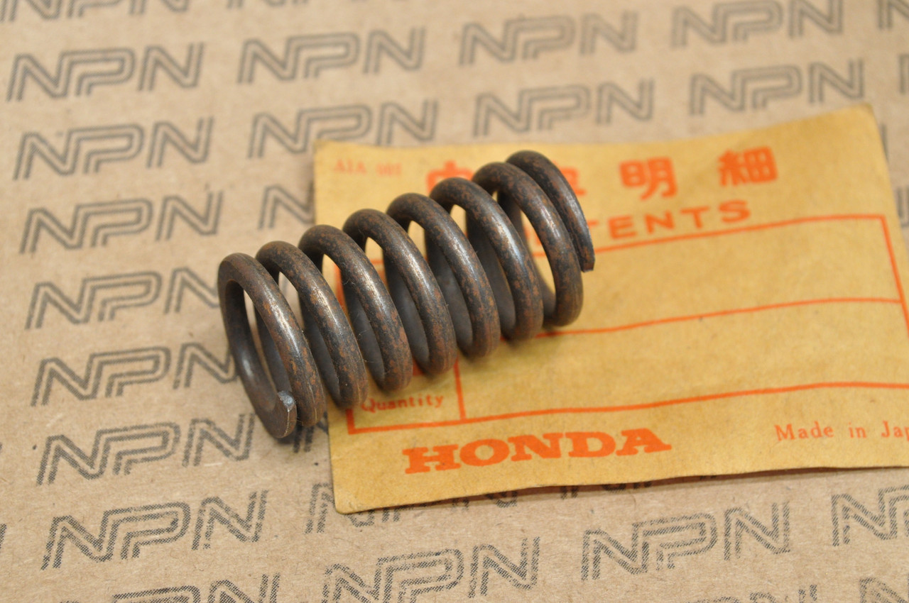 NOS Honda 1975-76 CB500 T Twin Clutch Spring 22401-375-003