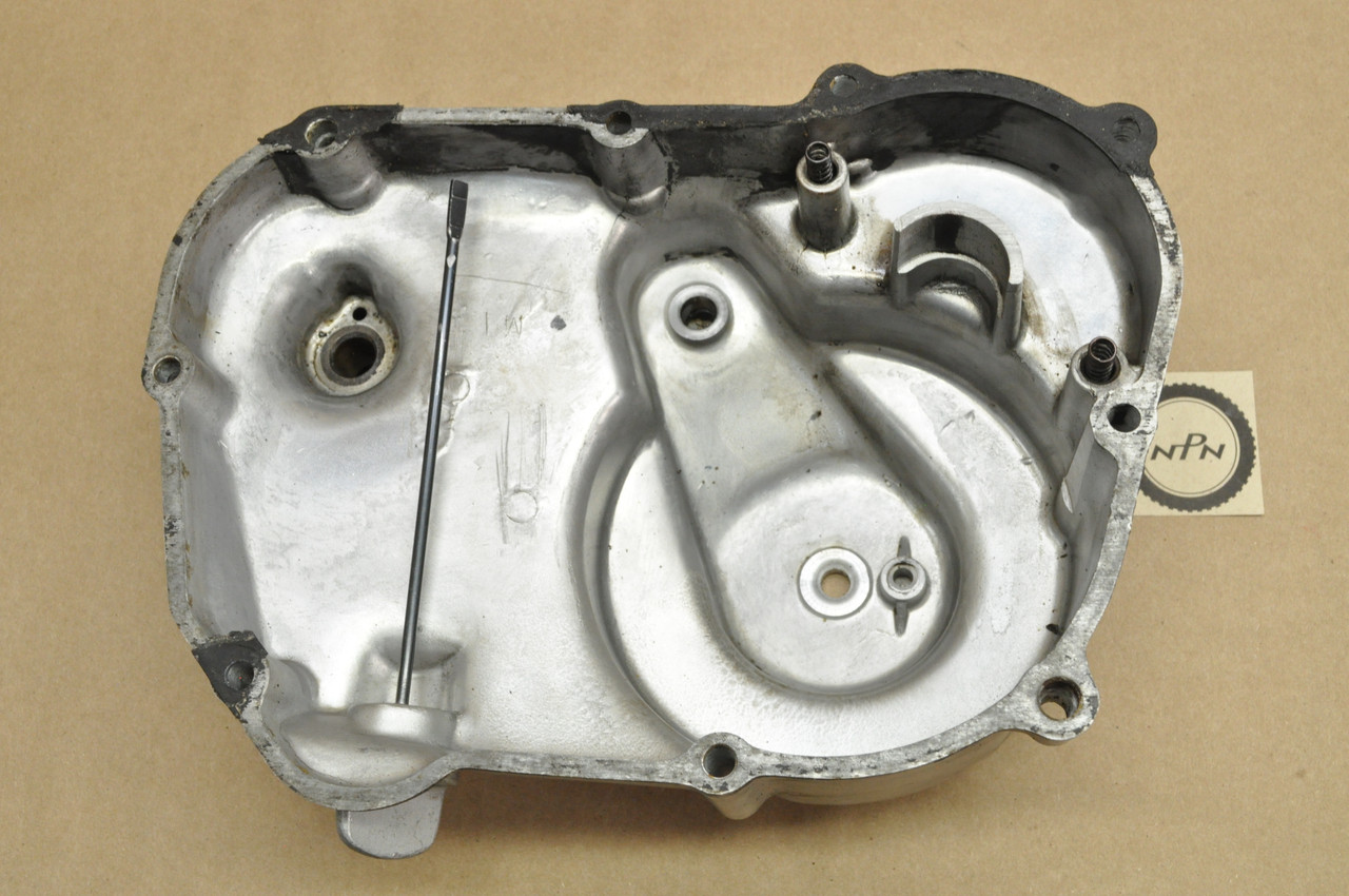 Vtg OEM Honda C100 C102 C105 T Right Crankcase Clutch Cover & Dipstick 11330-001-100