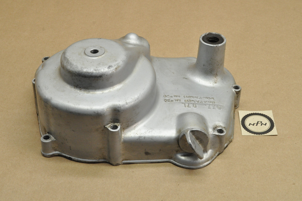 Vtg OEM Honda C100 C102 C105 T Right Crankcase Clutch Cover & Dipstick 11330-001-100