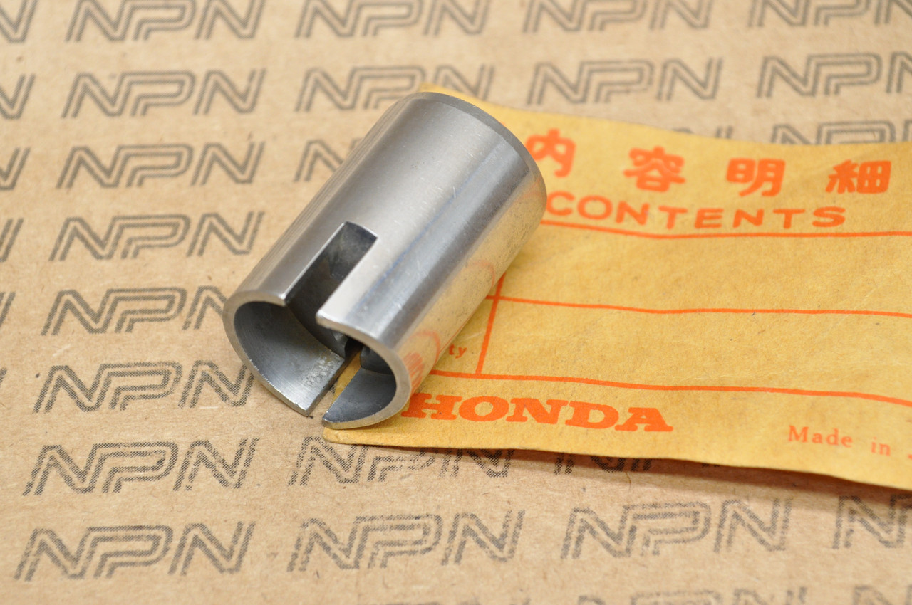 NOS Honda CL72 Keihin Left Carburetor Throttle Valve 3.0 PW22L 16146-273-004