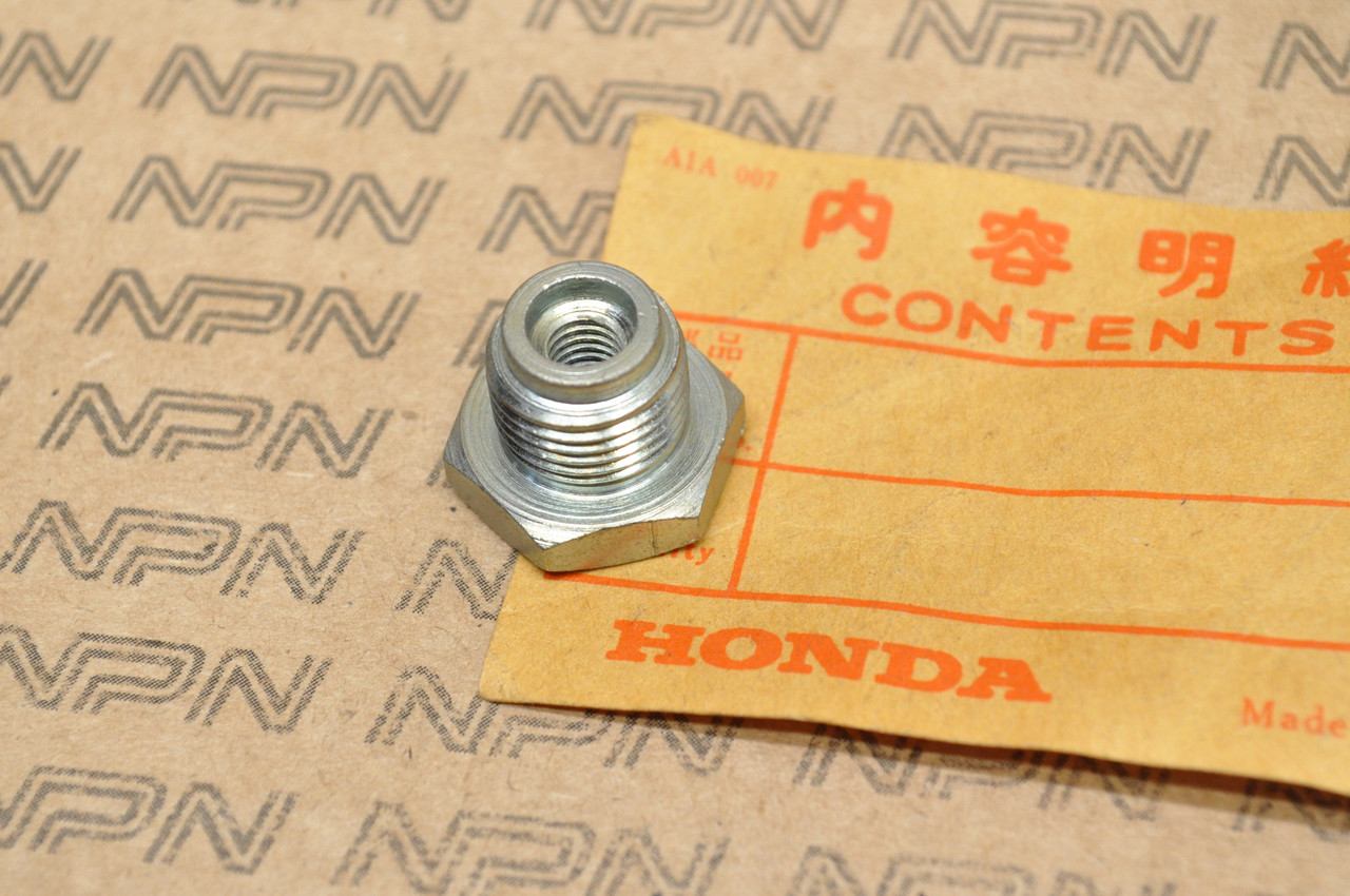 NOS Honda CB750 K0-K5 Final Driven Shaft Oil Plug 23523-300-310