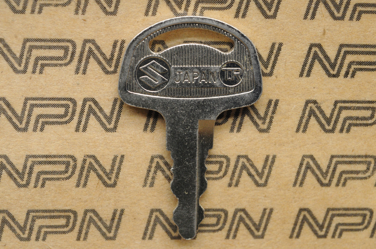 NOS Suzuki Motorcycle Ignition Lock Double Groove Key # 322