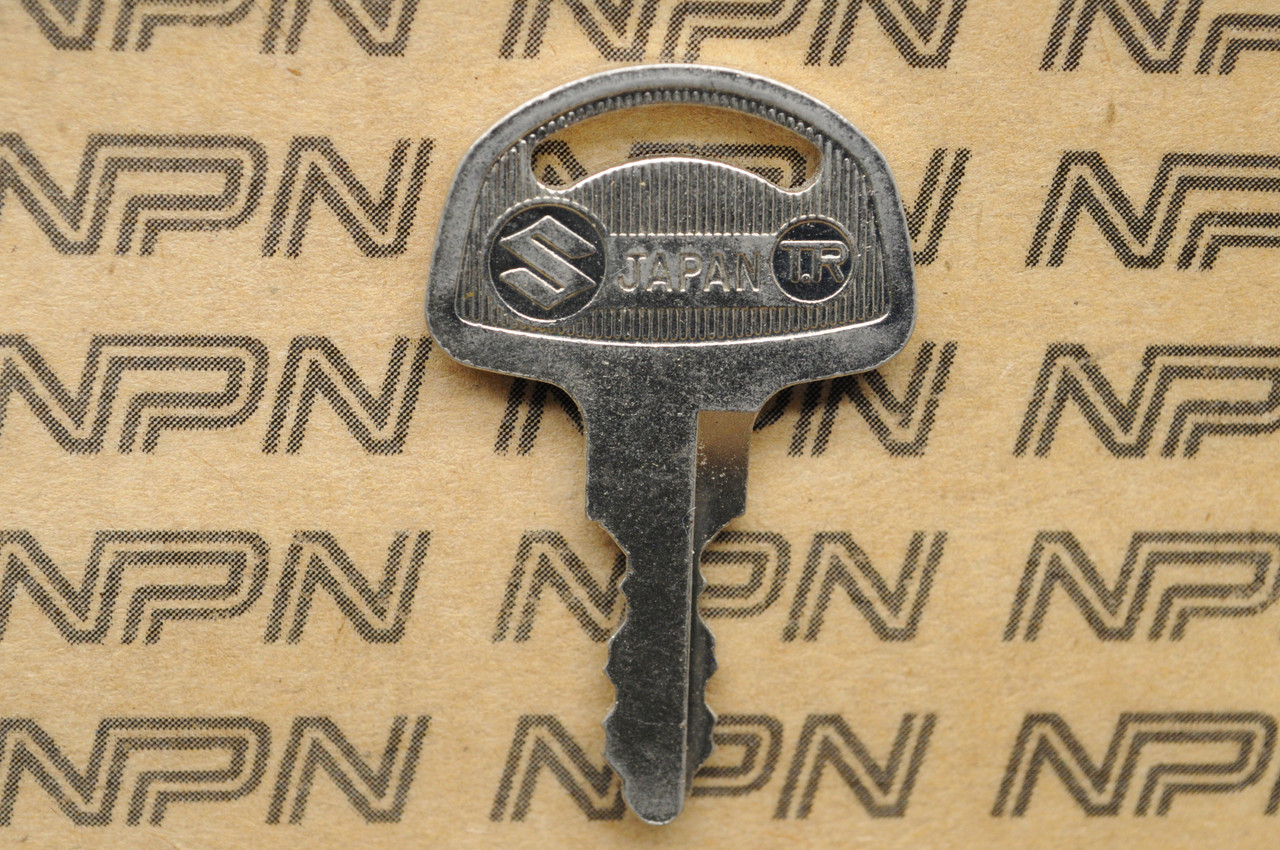 NOS Suzuki Motorcycle Ignition Lock Double Groove Key # 325