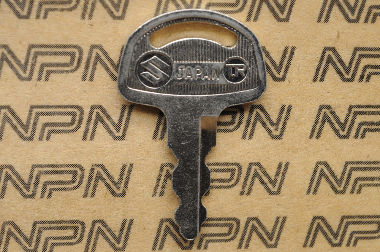 NOS Suzuki Motorcycle Ignition Lock Double Groove Key # 352