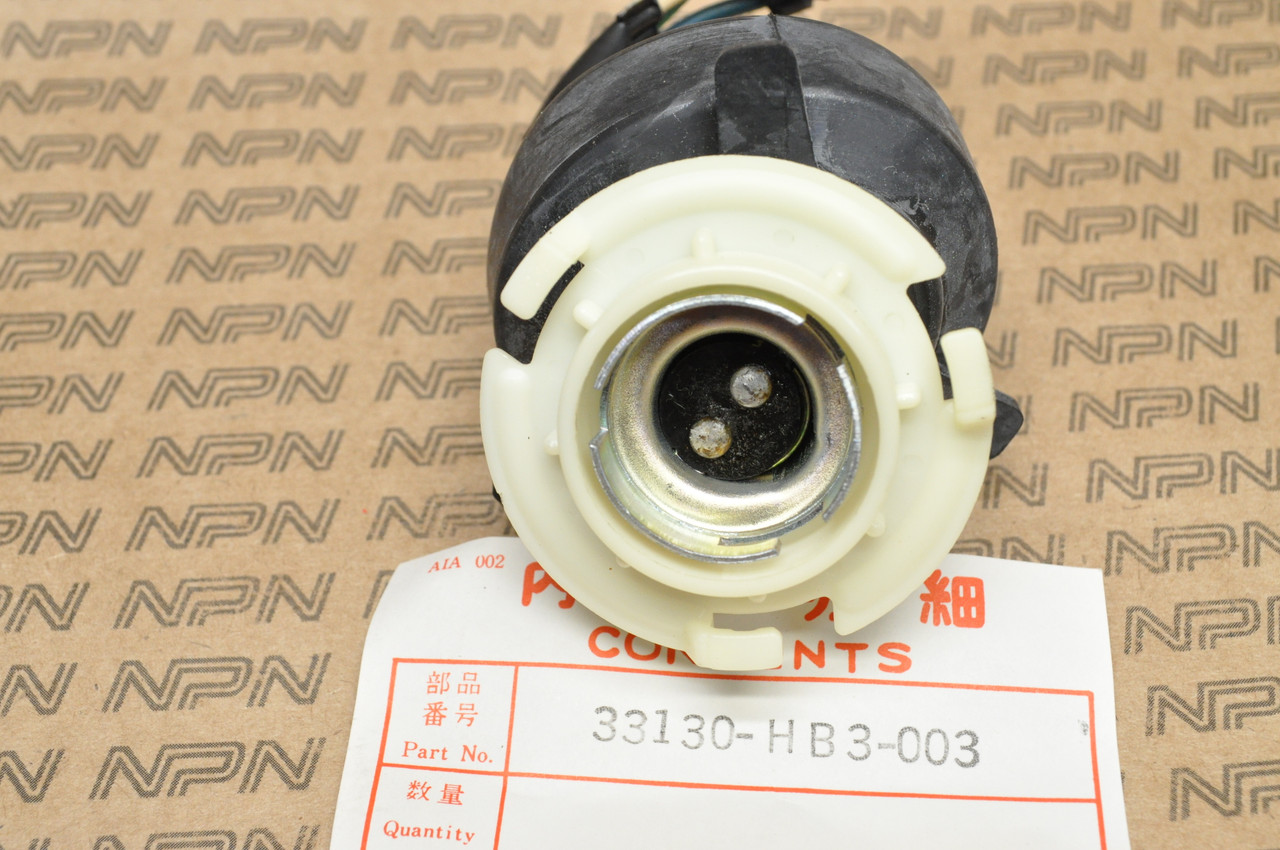 NOS Honda 1986 TRX200 SX  Fourtrax Head Light Lamp Socket 33130-HB3-003
