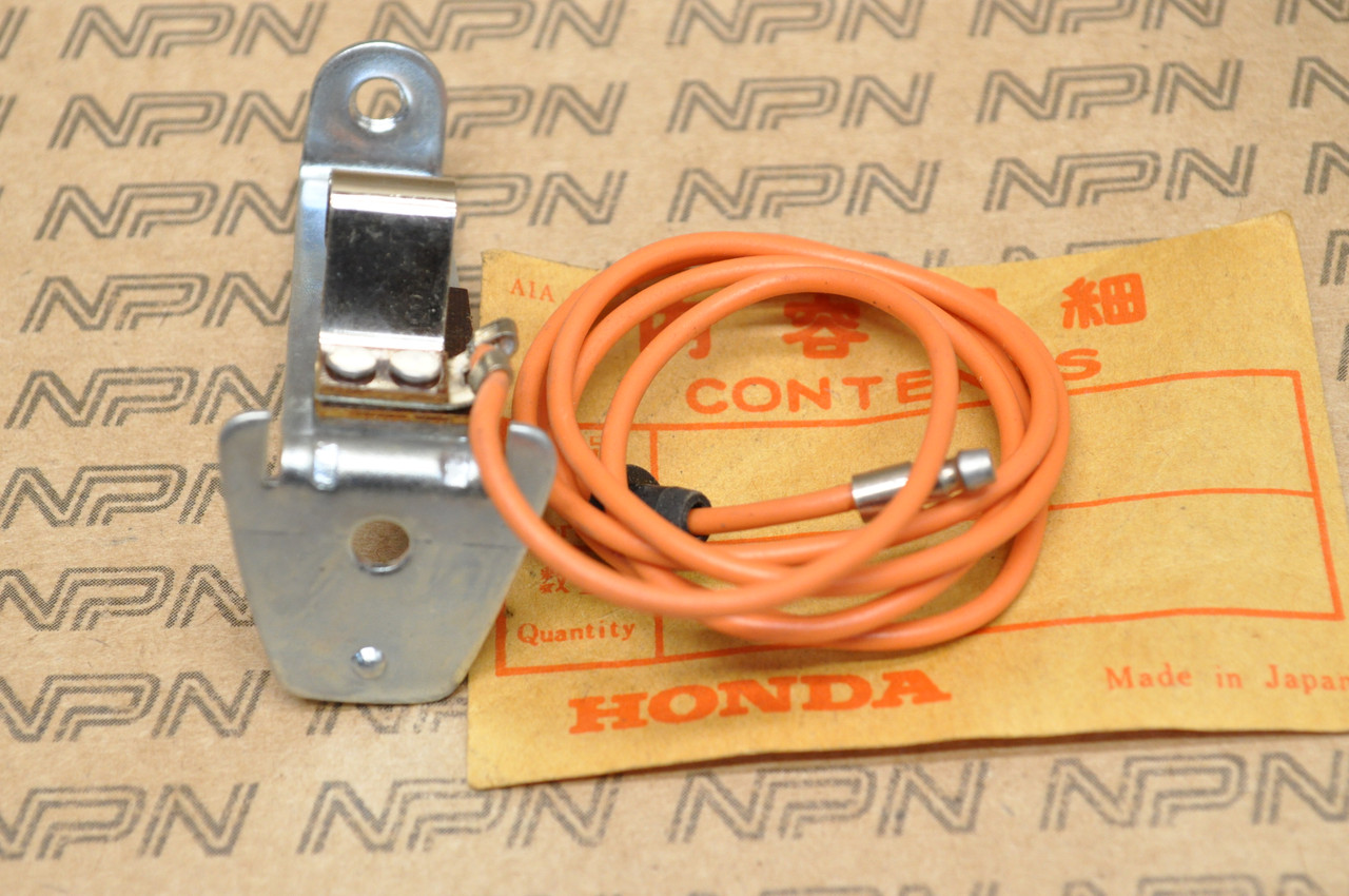 NOS Honda C110 CA110 Left Rear Turn Signal Blinker Socket 33659-011-005