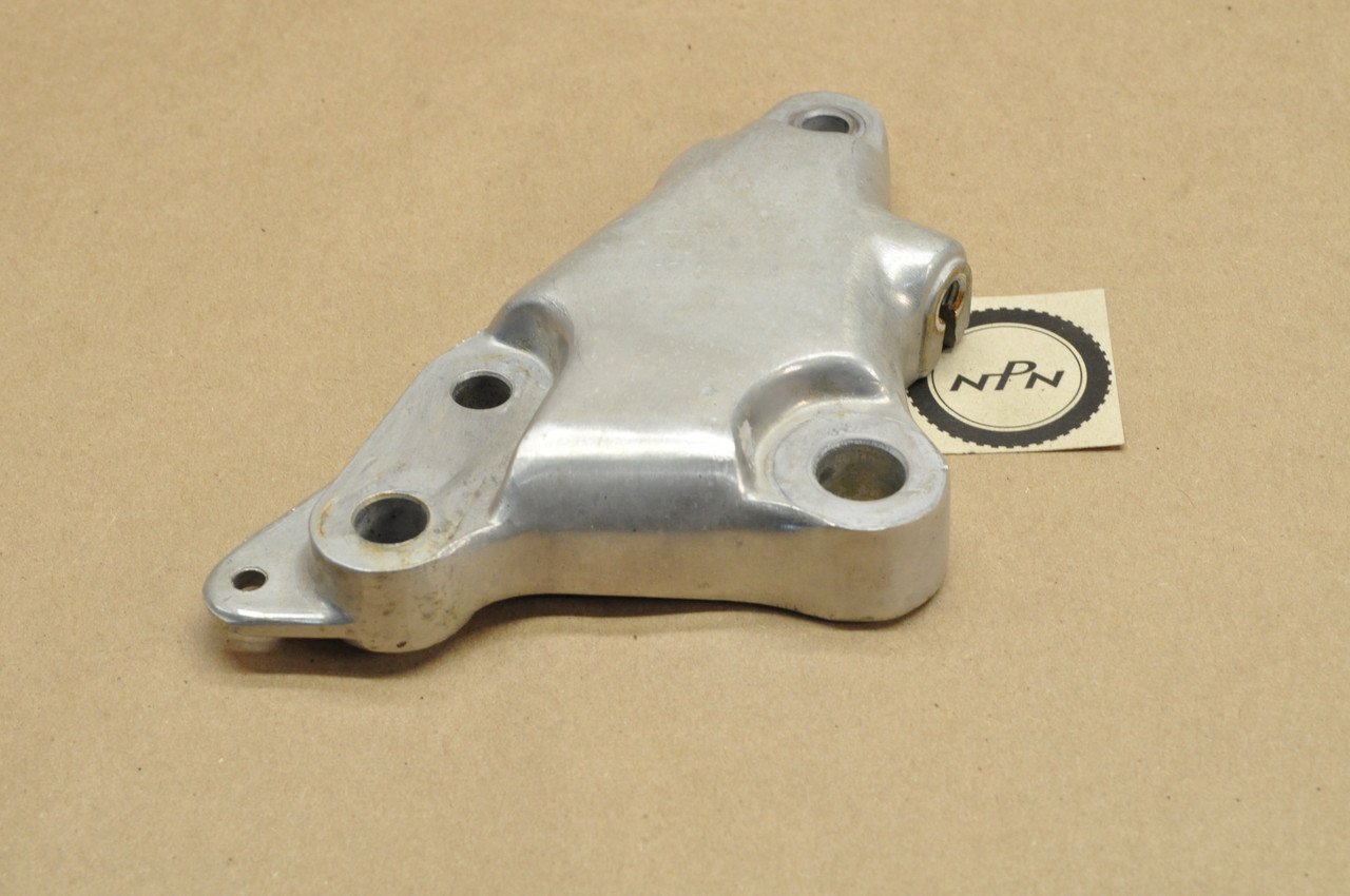 Vtg OEM Honda CM400 A CM450 A Swingarm Stiffener Foot Peg Right Bracket 50600-448-000