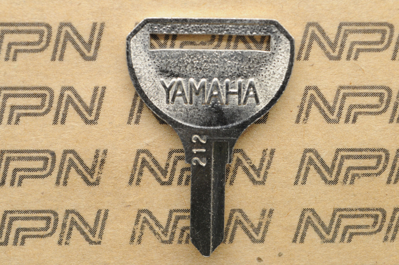 NOS Yamaha Ignition Switch & Lock Key Blank 90890-55904 # 212