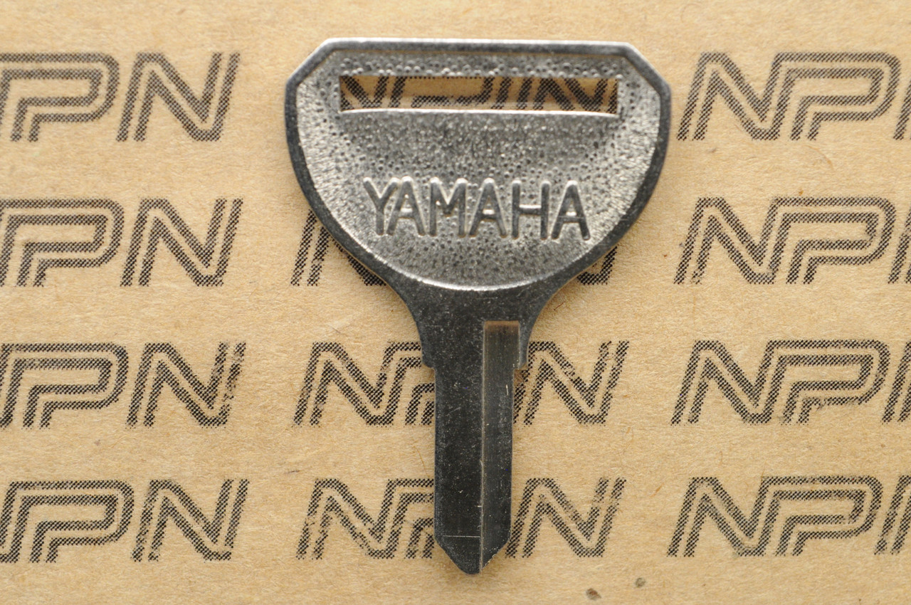 NOS Yamaha Ignition Switch & Lock Key Blank 90890-55904 # 212