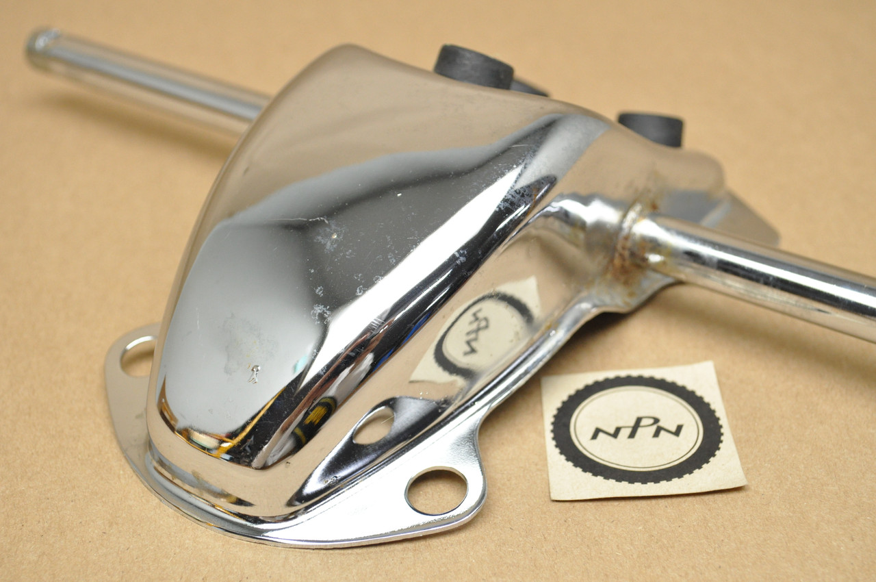 Vintage OEM Honda CM400 CM450 Tail Light Turn Signal Mount Bracket 84701-447-770