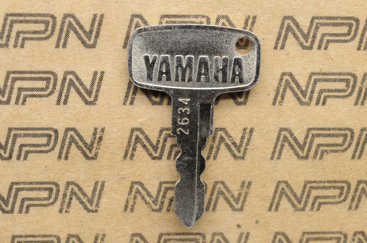 NOS Yamaha Ignition Switch & Lock Key # 2634