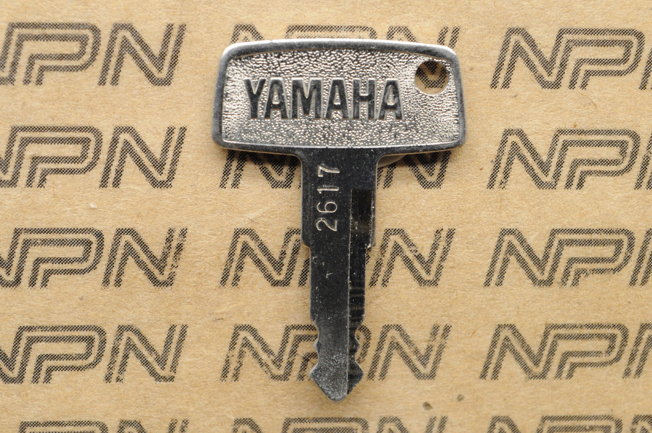 NOS Yamaha Ignition Switch & Lock Key # 2617
