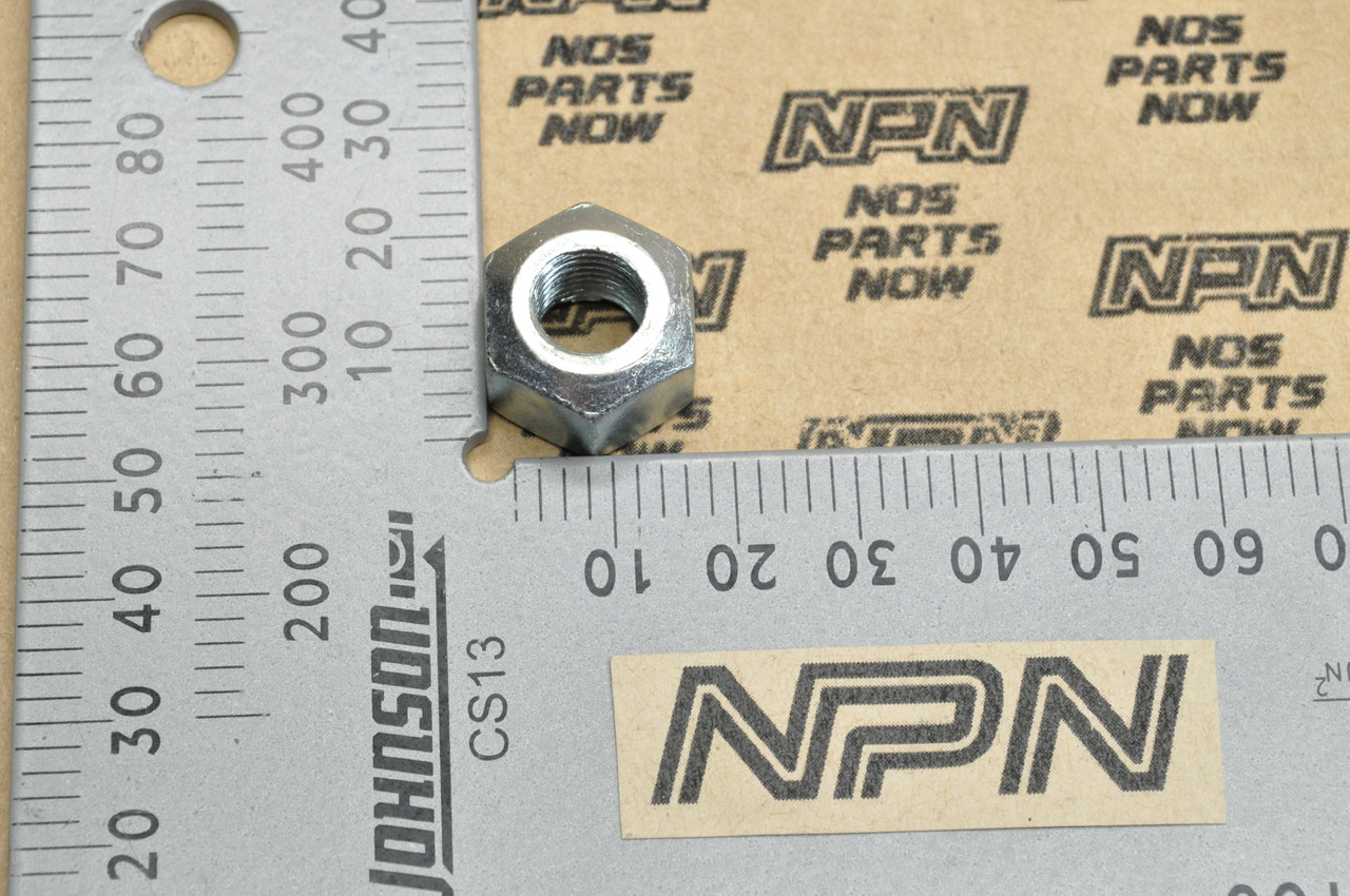 NOS Honda C100 C102 C110 C200 CL70 CL90 CT200 CT90 S90 Axle Nut 90305-001-000