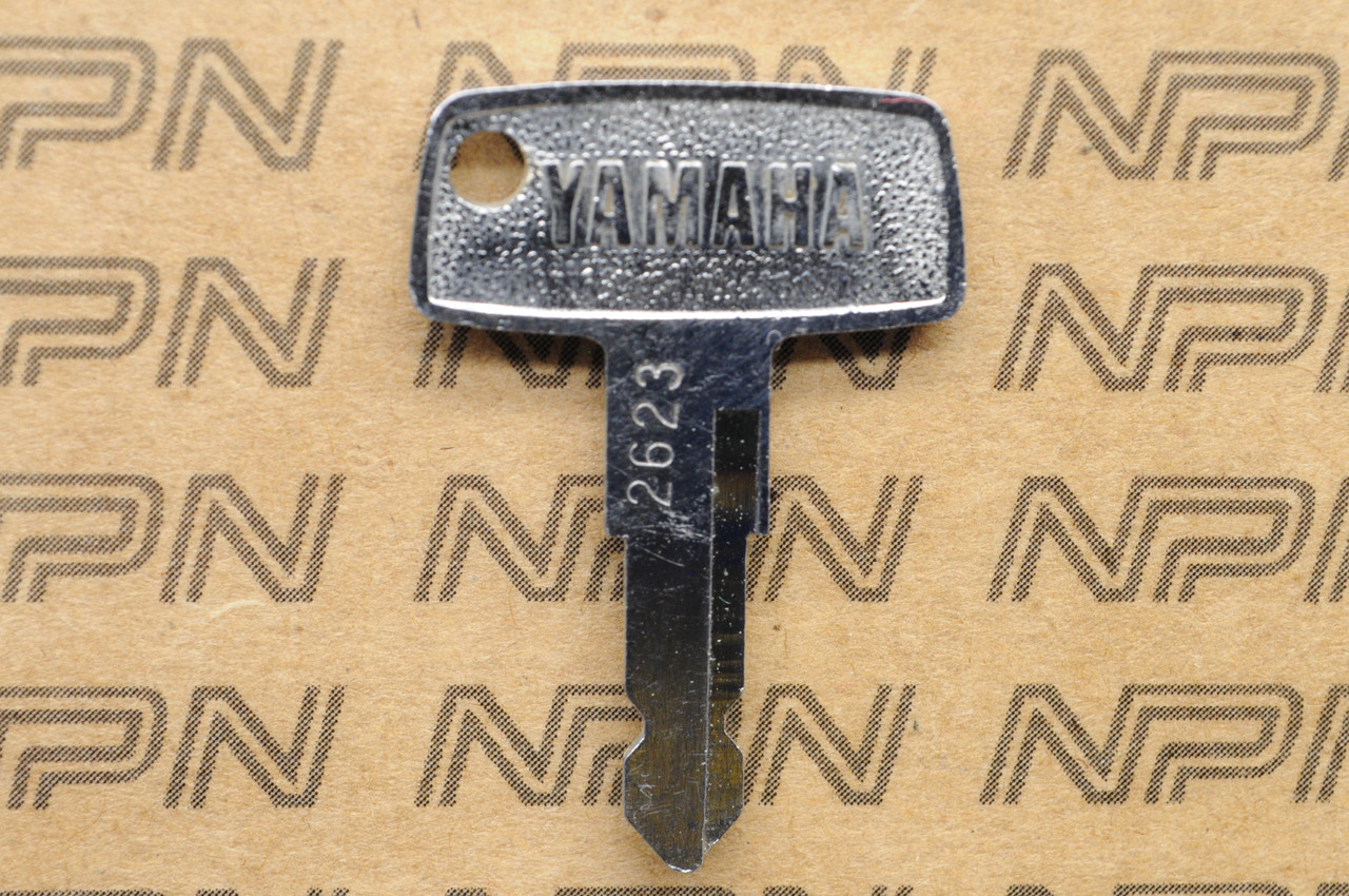 NOS Yamaha Ignition Switch & Lock Key # 2623