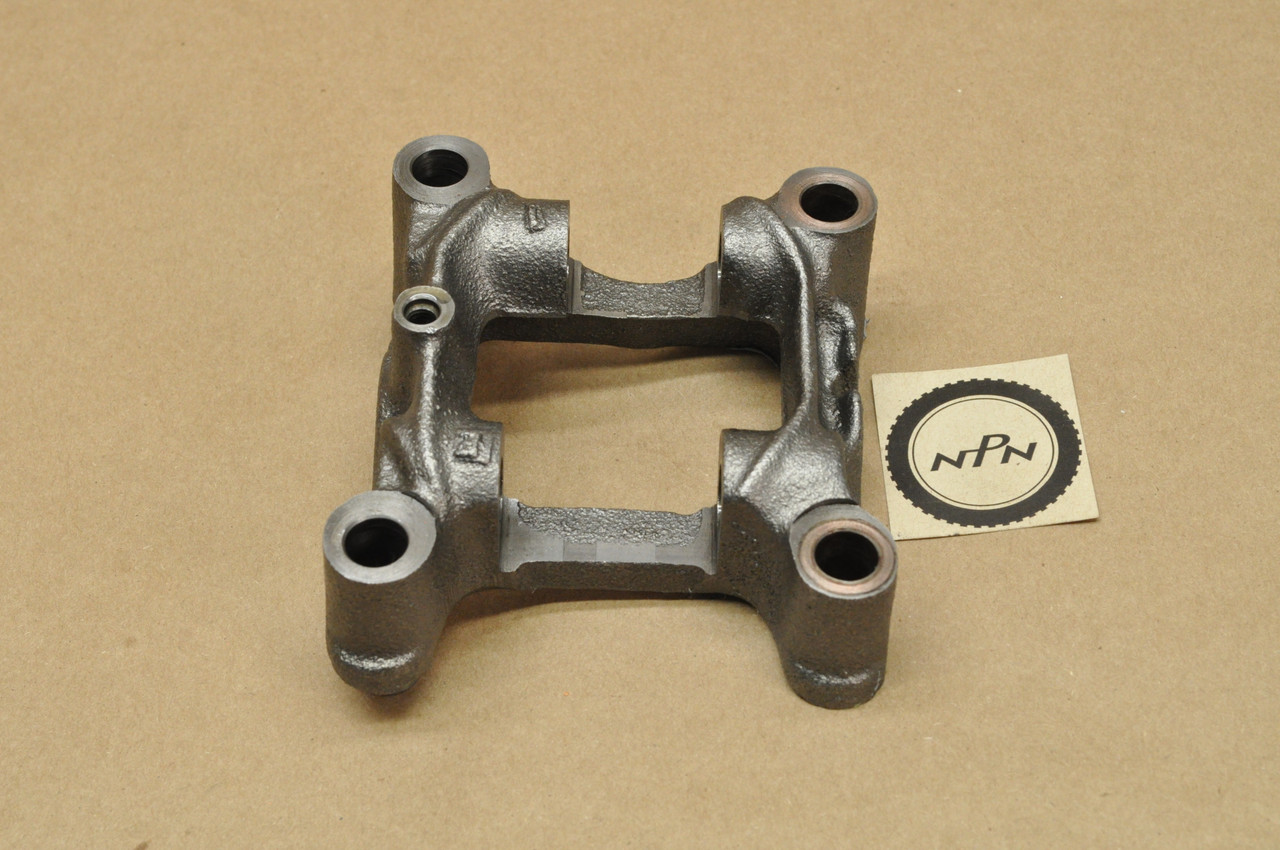 Vintage OEM Honda CM400 Left Camshaft Rocker Arm Holder 12220-413-030