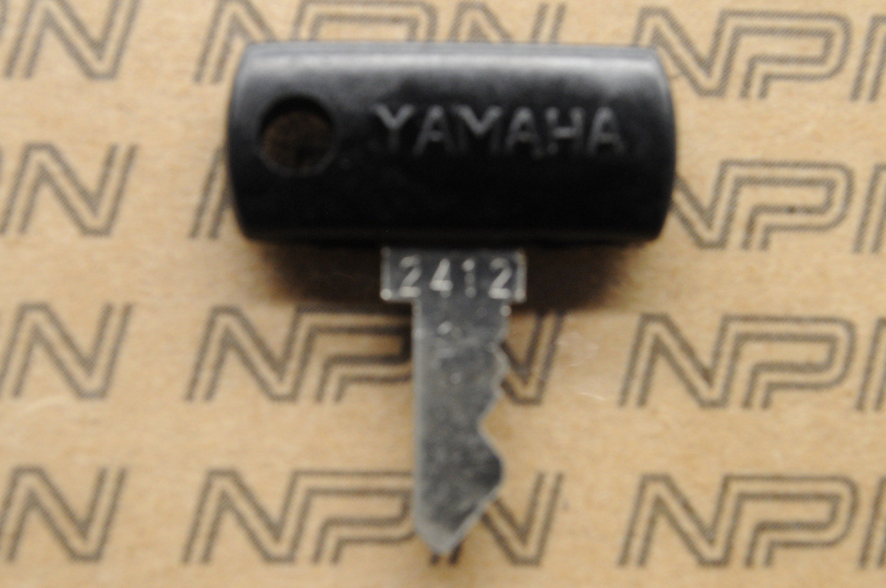 NOS Yamaha Ignition Switch & Lock Black Cap Key # 2412
