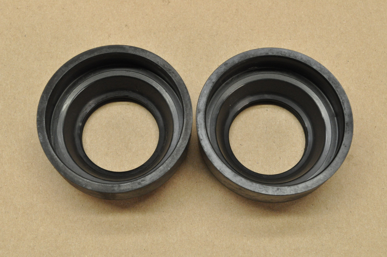 Vtg OEM Honda CB400 CB450 CM400 CM450 CX500 SL35 TL250 Dust Seal Qty2 91254-413-881