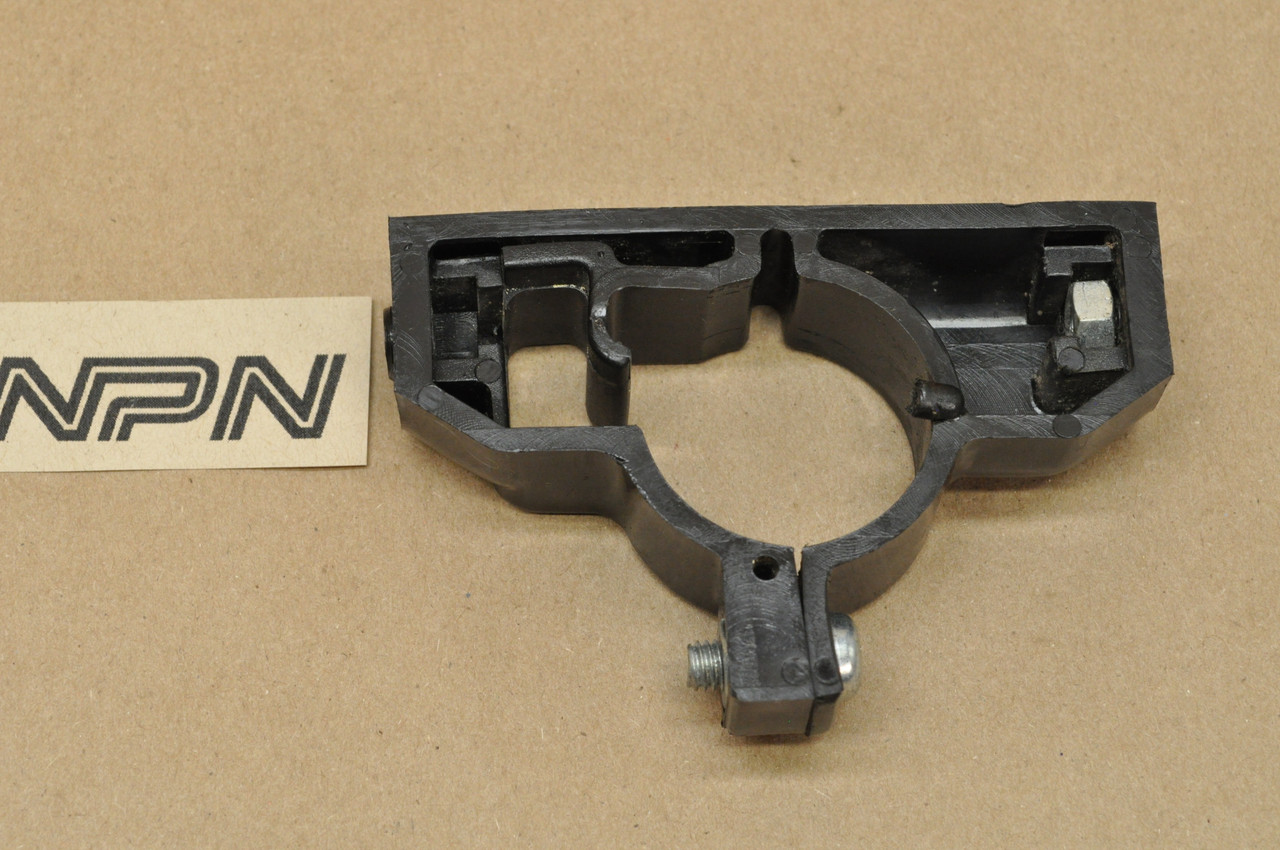 Vtg OEM Honda CB400 CB450 CM400 CM450 Front Reflector Mount Bracket  33750-447-000