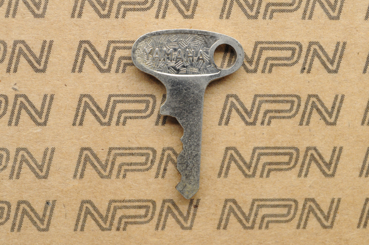 NOS Yamaha Seat Steering Helmet Lock Key # 448