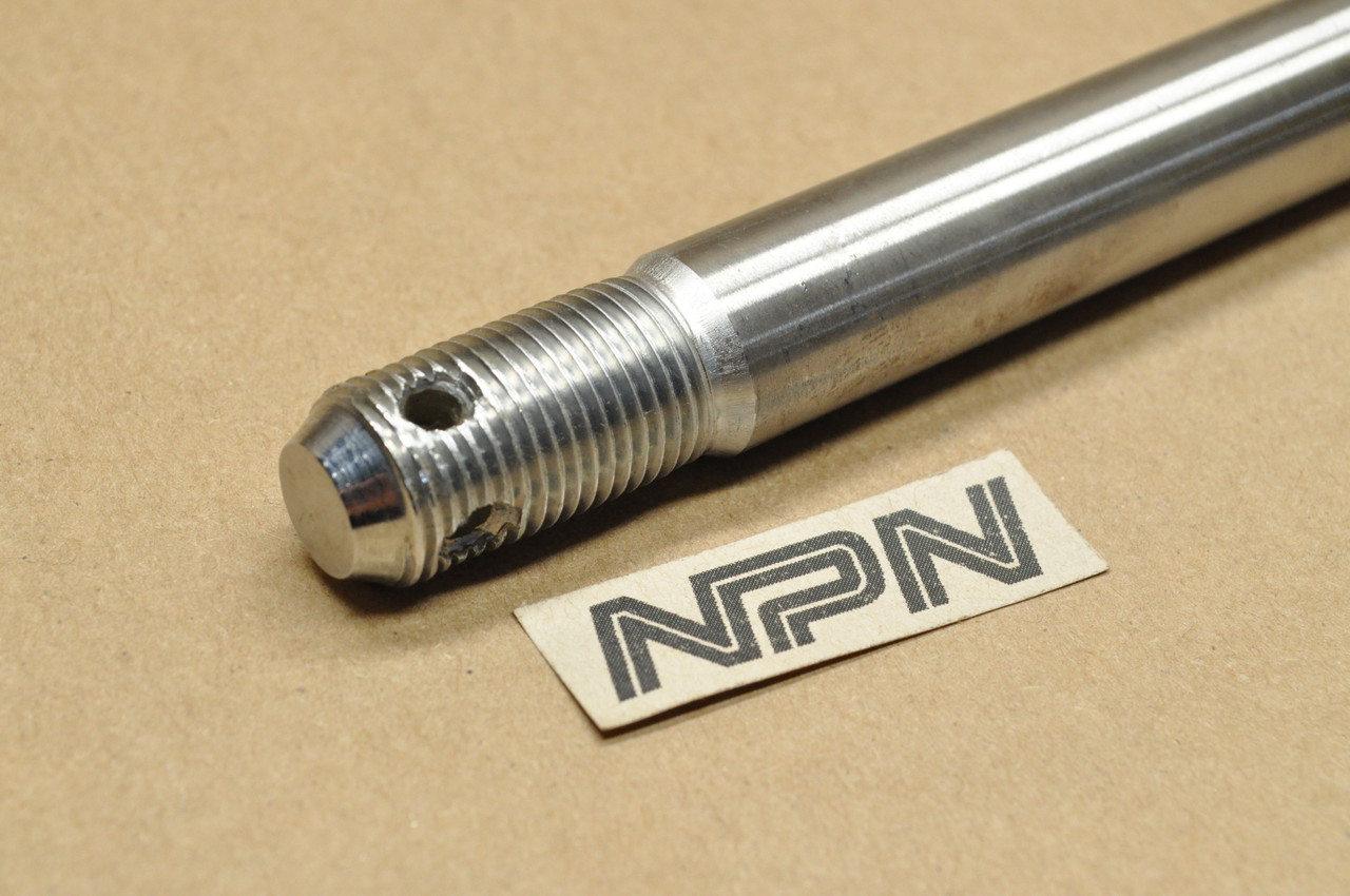 NOS Honda CB175 CB200 CL175 CL200 SL175 Rear Wheel Axle Bolt 42301-316-670