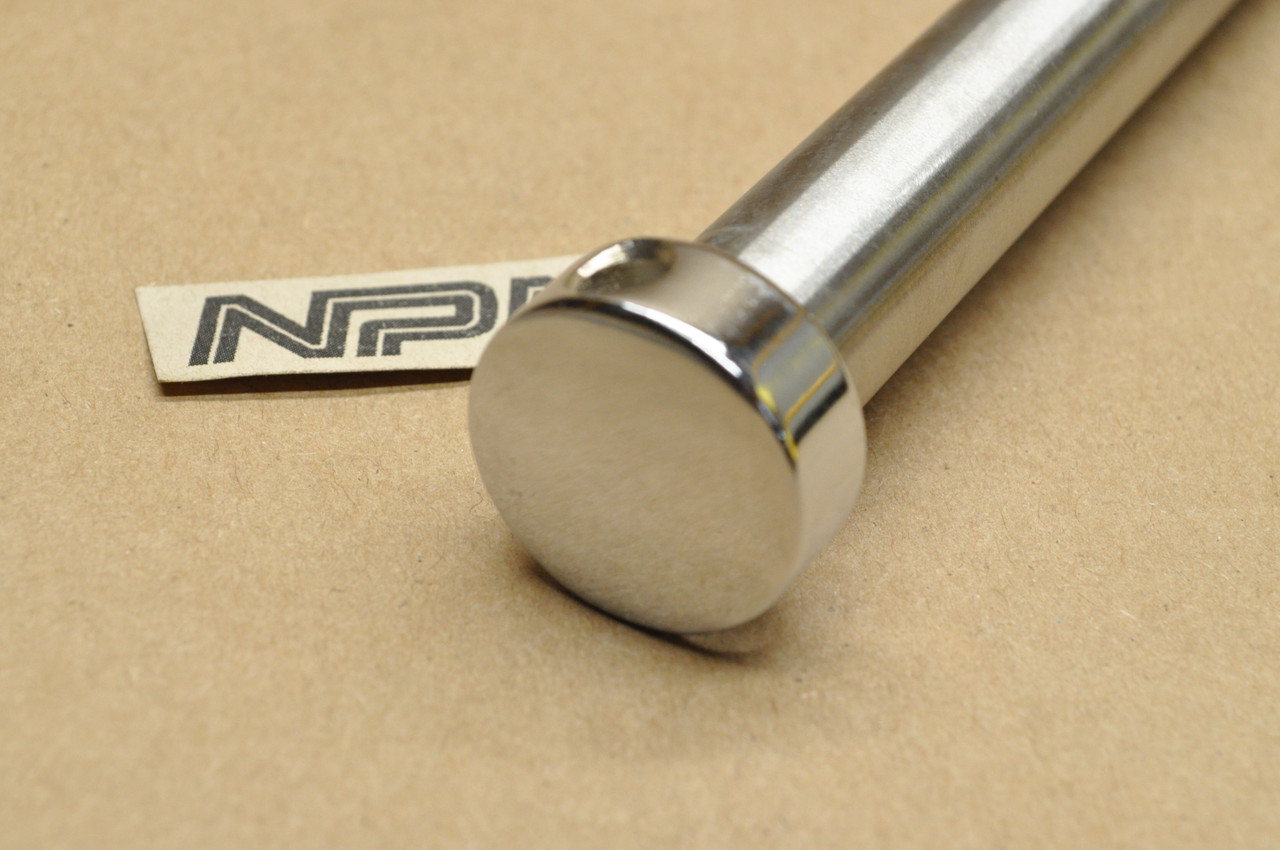 NOS Honda CB175 CB200 CL175 CL200 SL175 Rear Wheel Axle Bolt 42301-316-670