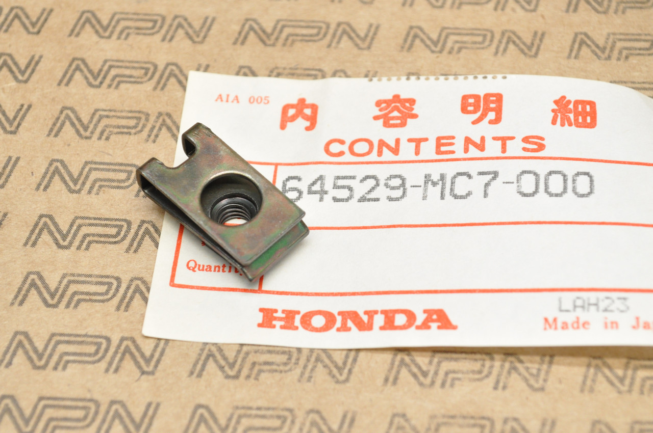 NOS Honda CBR600 GL1200 NT650 PC800 VTR250 Clip Nut 64529-MC7-000