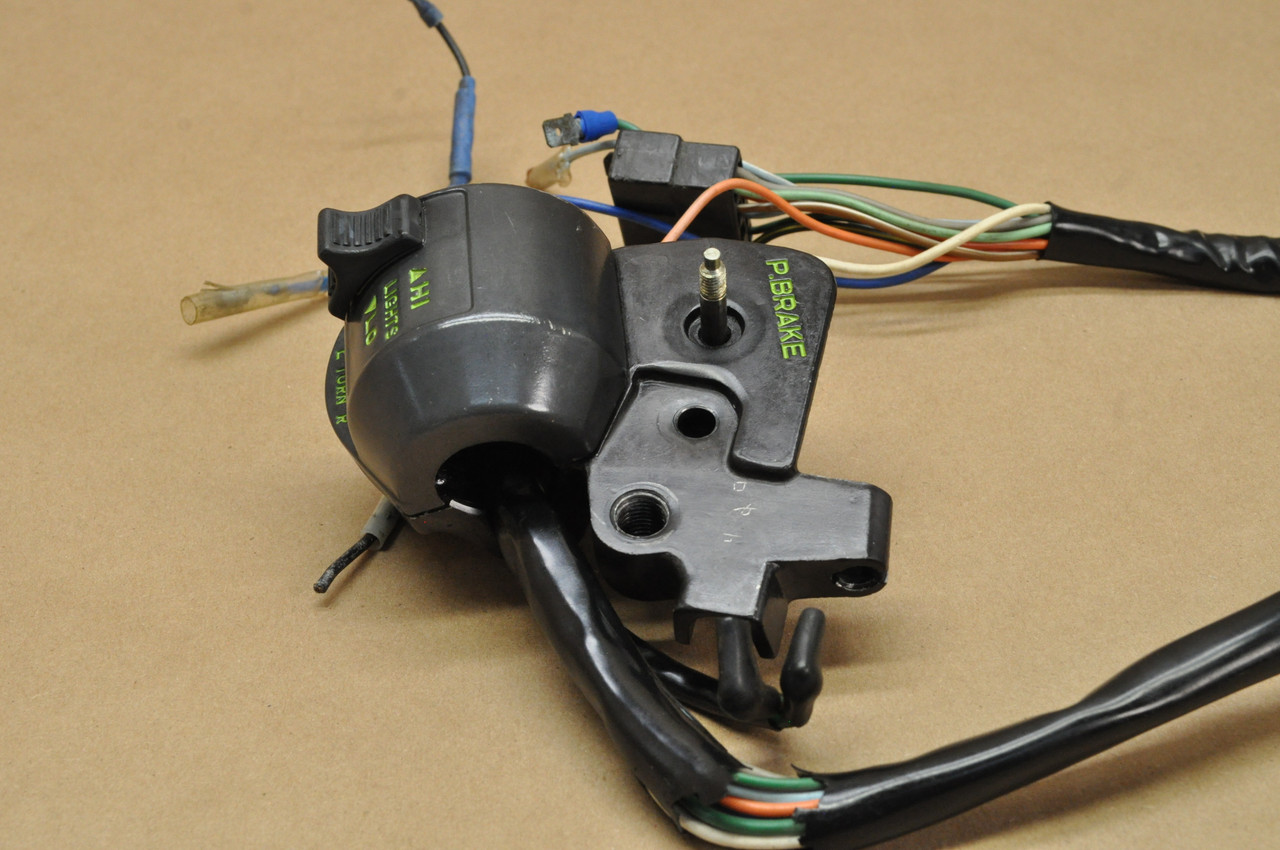 Vtg OEM Honda 1979-81 CM400 A Left Parking Light Turn Horn Control Switch 35200-417-671