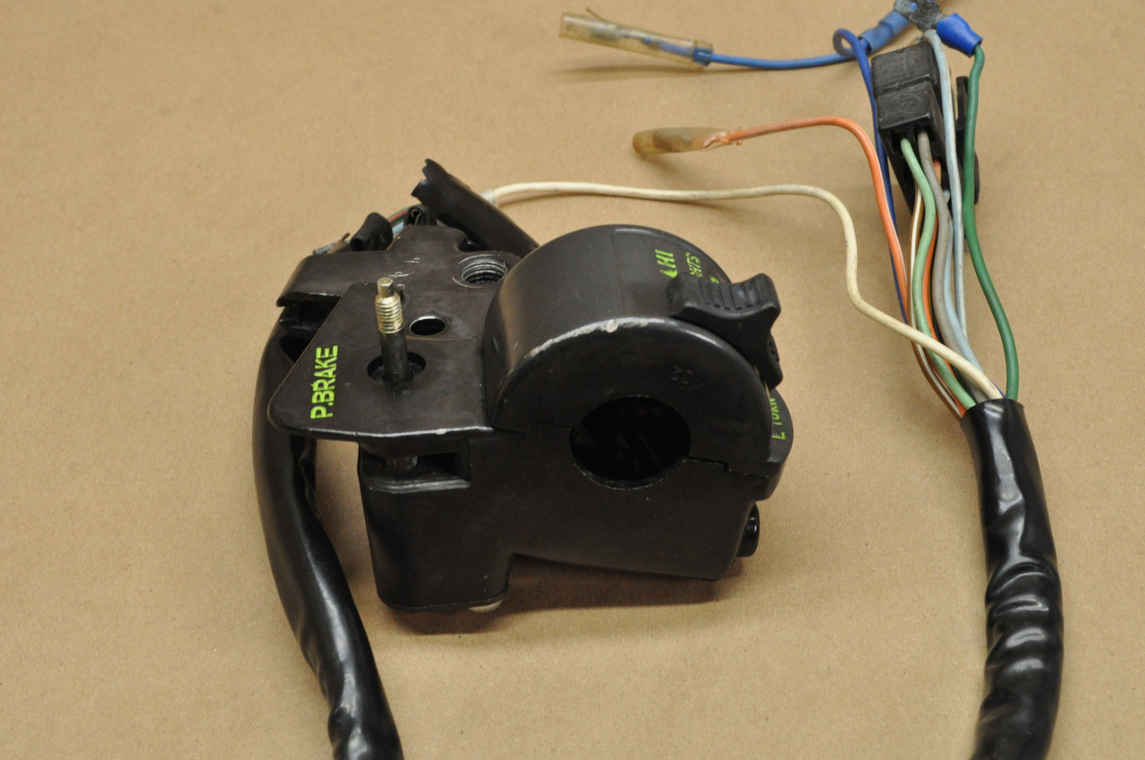 Vtg OEM Honda 1979-81 CM400 A Left Parking Light Turn Horn Control Switch 35200-417-671