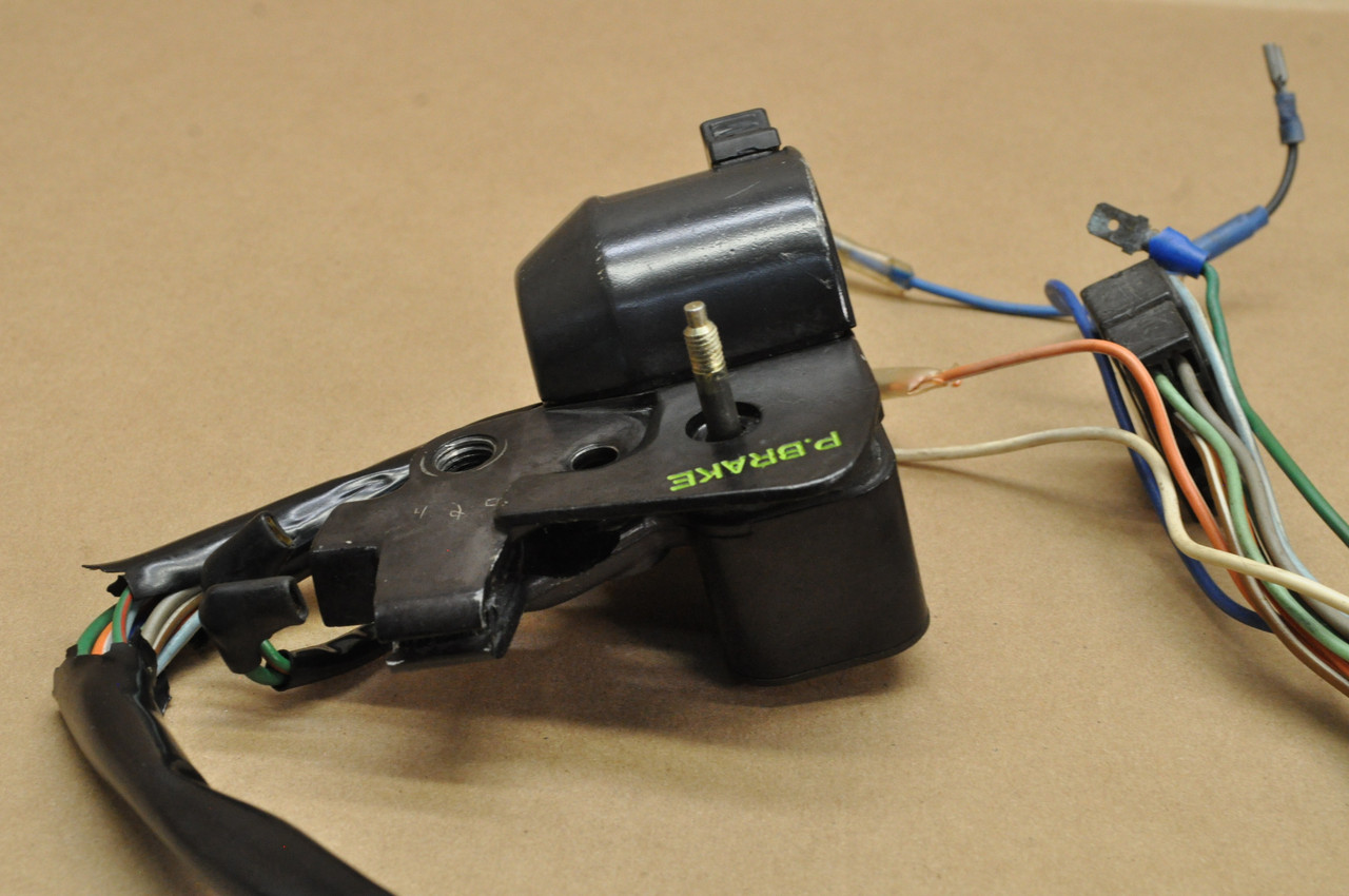 Vtg OEM Honda 1979-81 CM400 A Left Parking Light Turn Horn Control Switch 35200-417-671