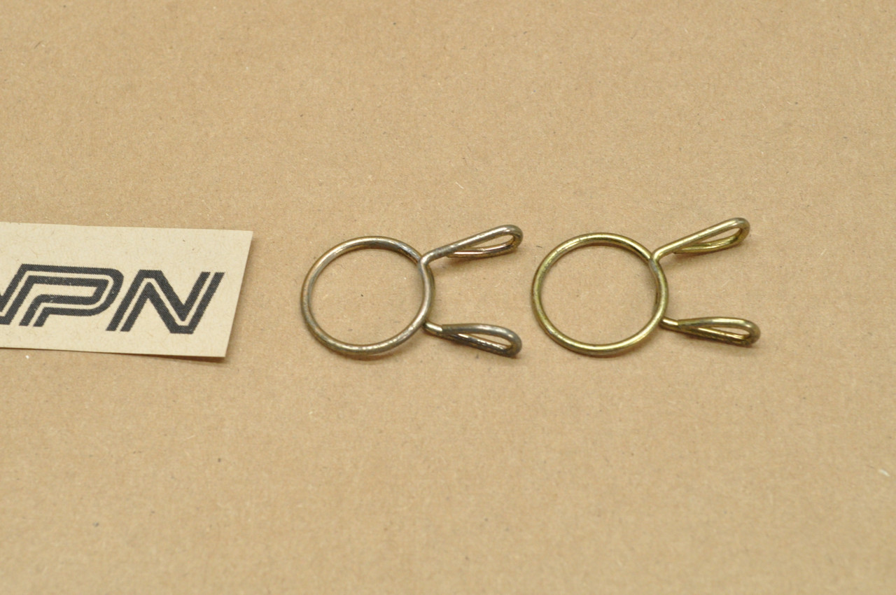 Vtg OEM Honda CB450 CB550 CB750 CBX CX500 CX650 VF750 XL250 XL350 Clip Qty2 18534-634-670