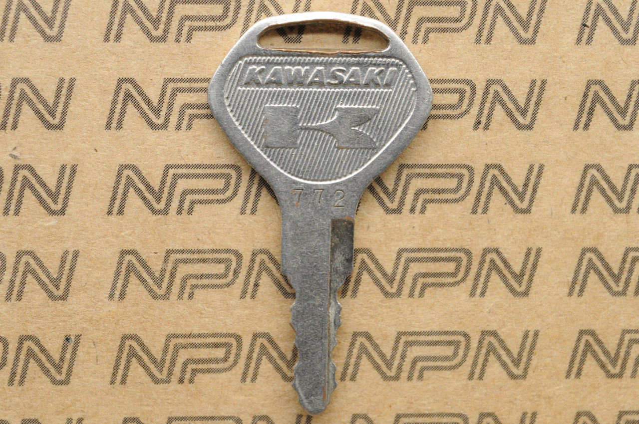 NOS Kawasaki Ignition Switch & Lock Key 27008-064-72 # 772