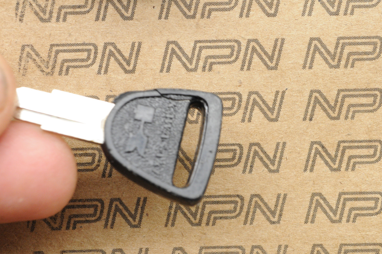 NOS Kawasaki Ignition Switch & Lock Key 27008-055-02 # 902