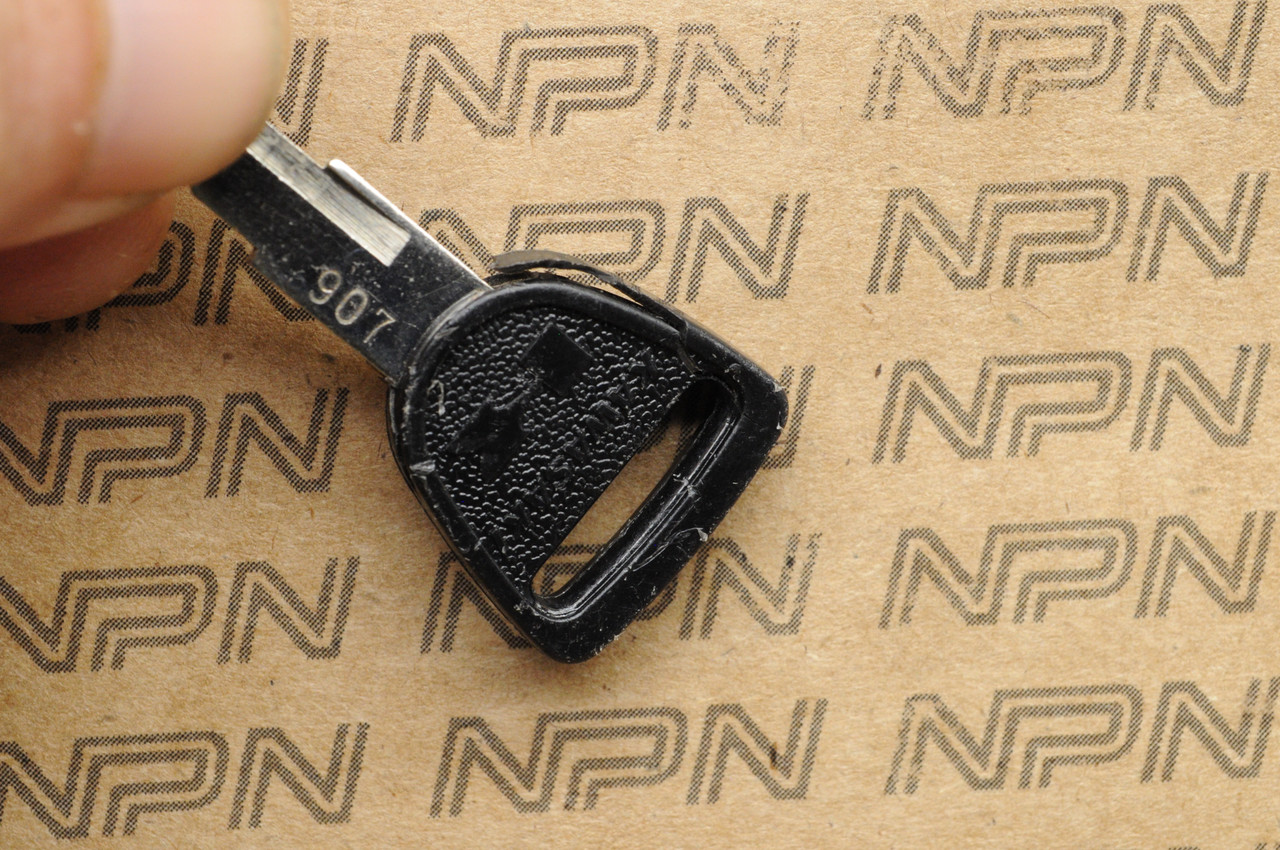 NOS Kawasaki Ignition Switch & Lock Key 27008-055-07 # 907