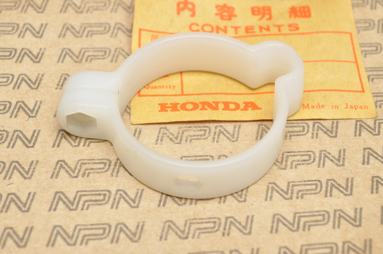 NOS Honda 1981-82 XR250 R XR500 R Speedometer Cable Fork Clamp 44832-MA0-000