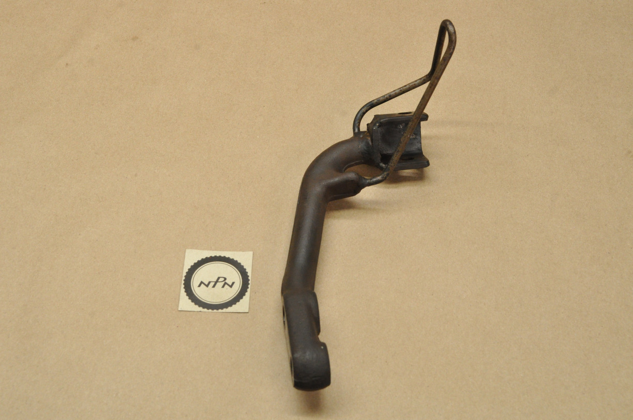 Vtg OEM Honda CM400 A CM450 A Front Left Foot Peg Mount Arm Bracket 50615-448-000