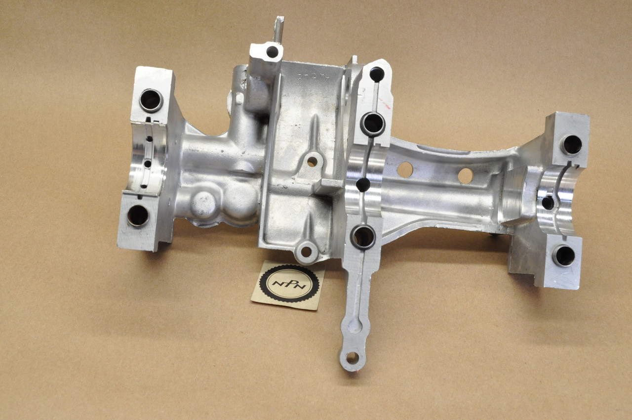 Vtg OEM Honda CB400 T CM400 Crank Case Crank Shaft Holder 11000-443-030