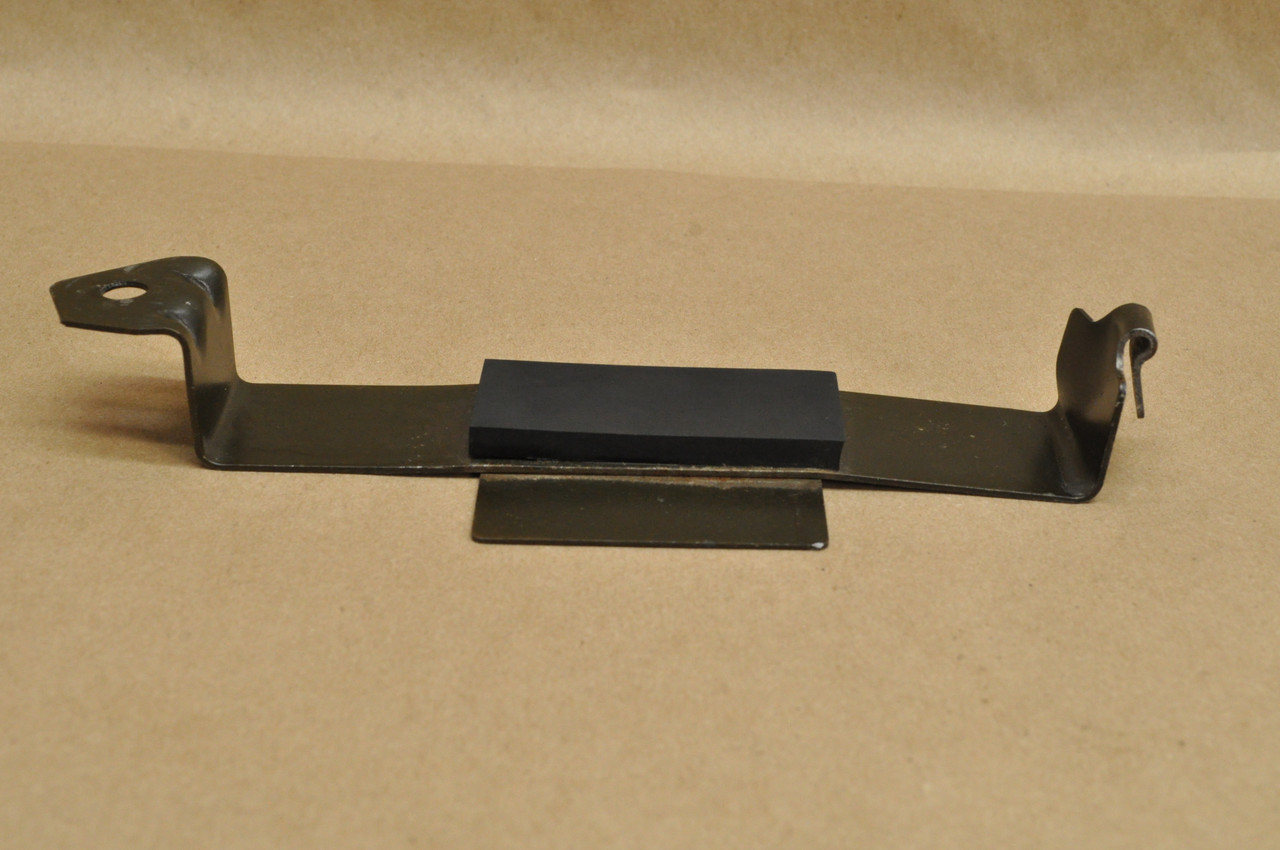 Vtg OEM Honda 79-81 CM400 A 79-80 CM400T Battery Strap Band Bracket 50327-447-000