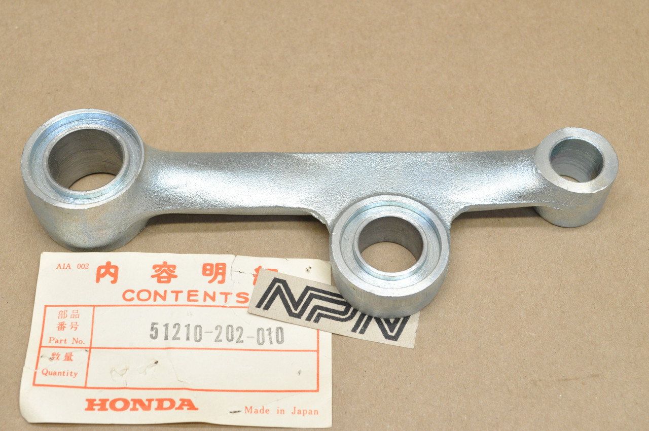 NOS Honda CA160 CA95 Right Front Fork Pivot Suspension Arm 51210-202-010
