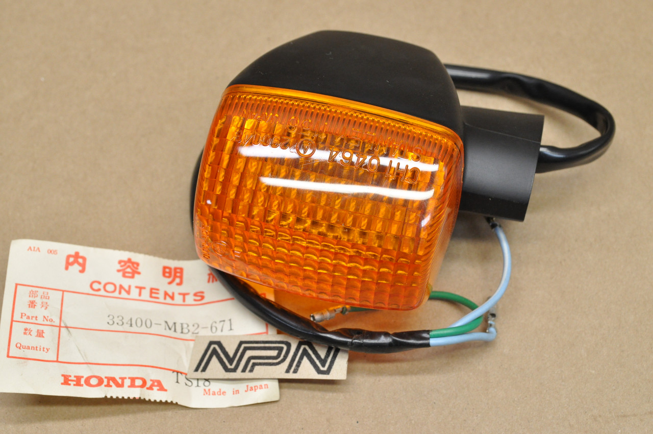 NOS Honda 1984 VF700 F 1983-84 VF750 F Front Right Turn Signal 33400-MB2-671