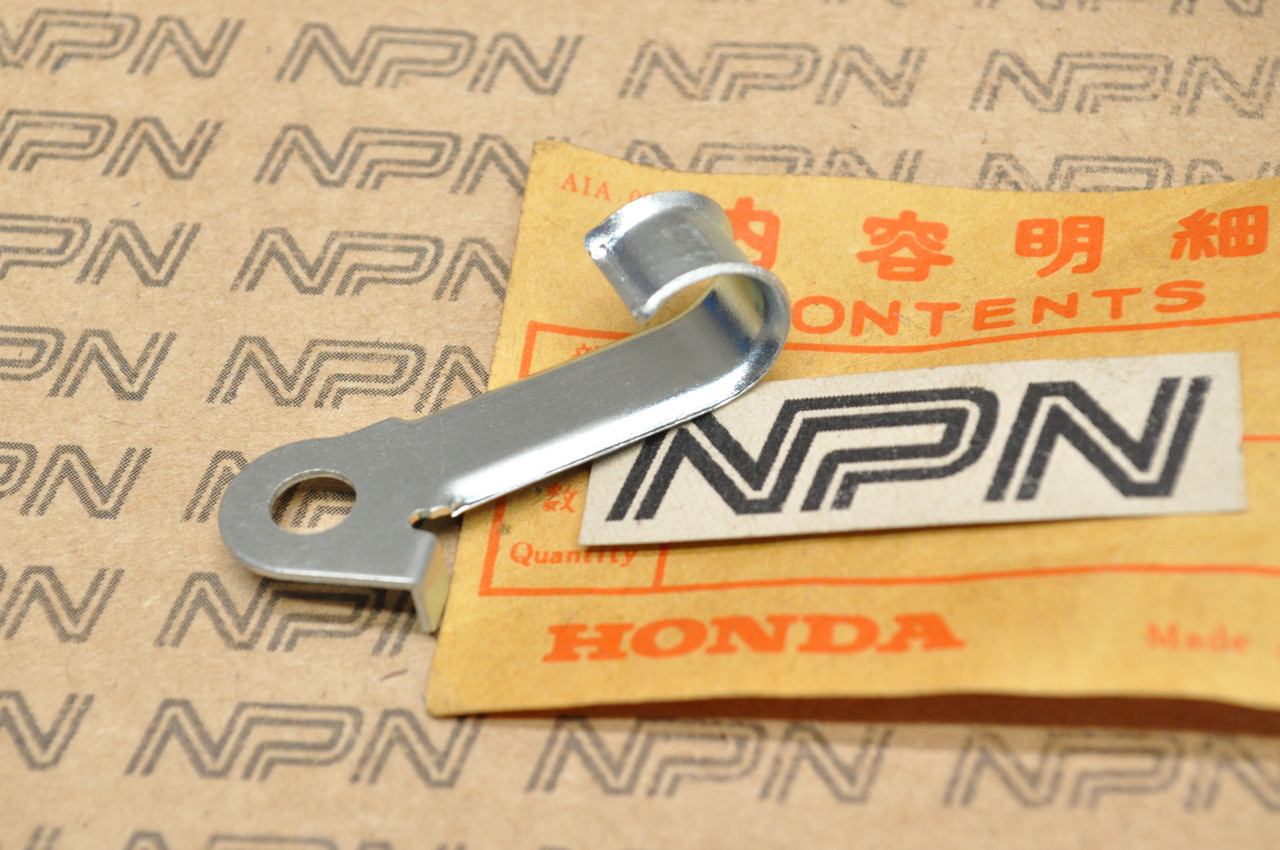 NOS Honda ATC185 ATC200 CR80 XL125 XL185 XL200 XR200 Cable Clip 32921-437-000