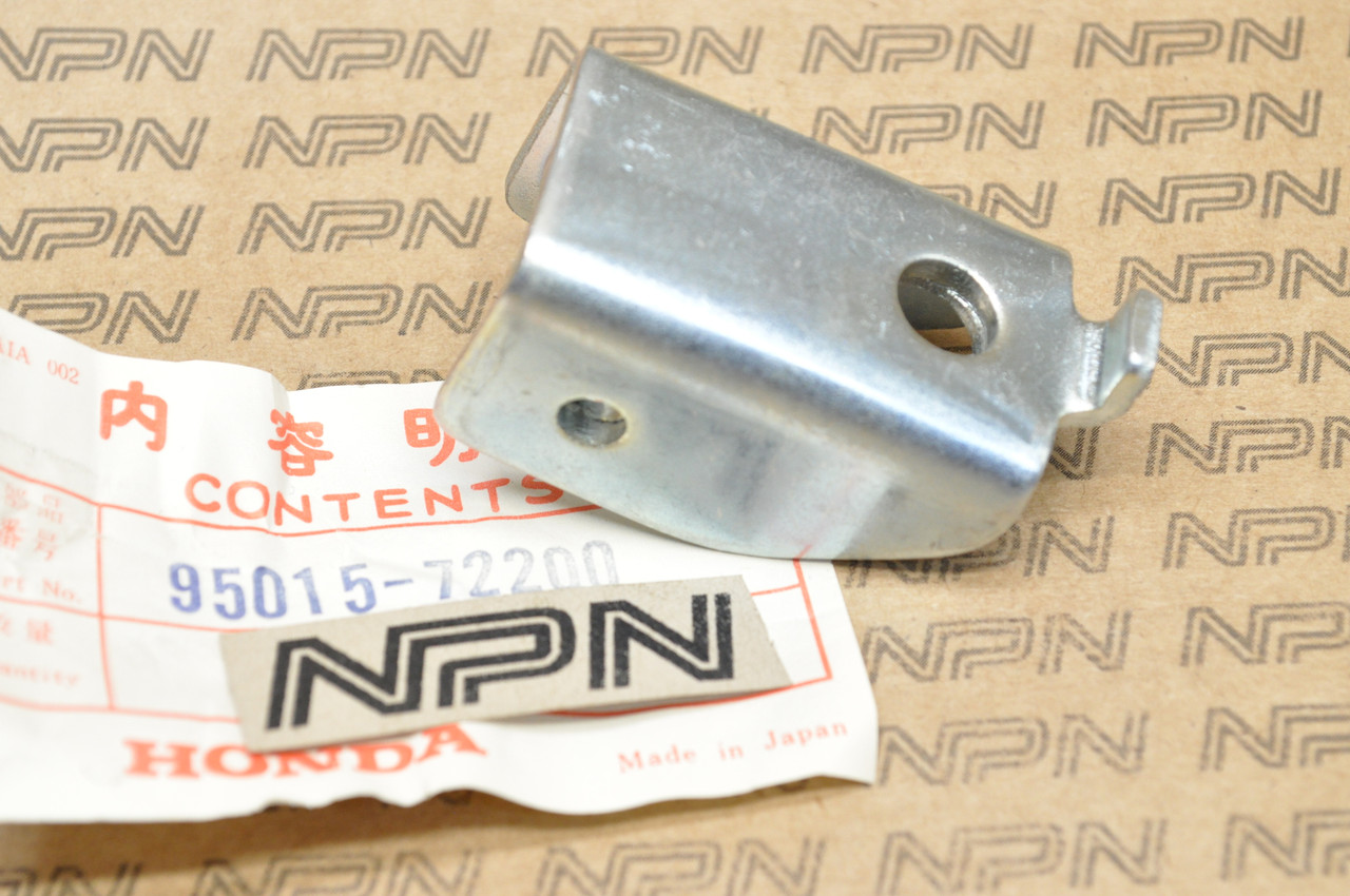 NOS Honda CB175 CB350 CB450 CL350 CL450 Foot Peg Pillion Bracket 95015-72200